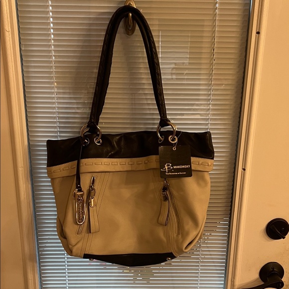 b. makowsky Handbags - B. Makowsky Elegant Black and Tan Shoulder Bag